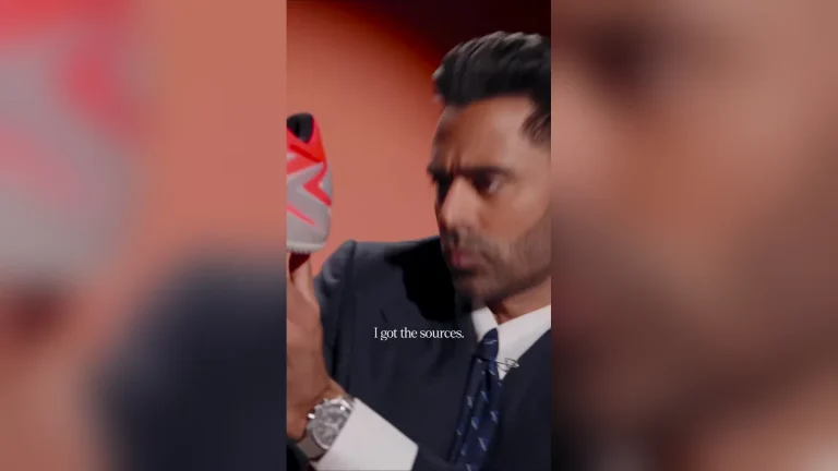 Hasan Minhaj cầm giày Anthony Edwards 3 trong quảng cáo Adidas, phụ đề I got the sources
